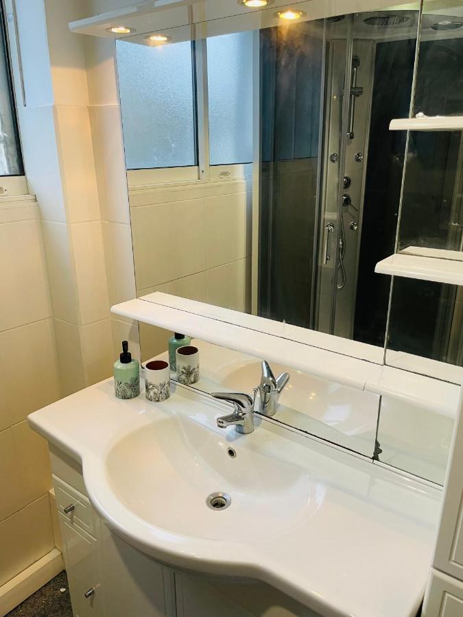 Charmant Appartement De Coeur De Ville - 2 Chambres Lits Queen Size - Netflix - Wifi Cherbourg-en-Cotentin Eksteriør bilde